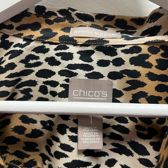 Chico’s Leopard Print Top - Picture 4 of 5